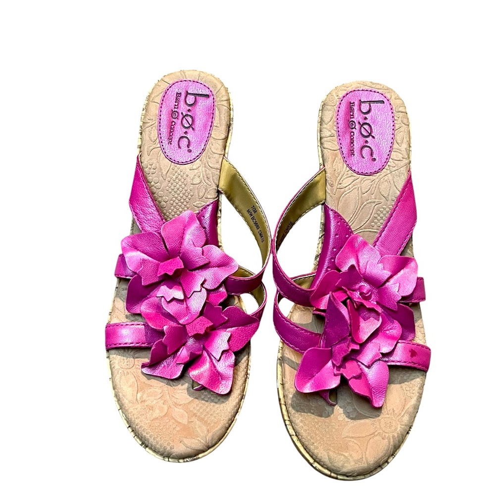 b.o.c. Women's Pink Floral 3" wedge Sandals
Good used condition. Size 7